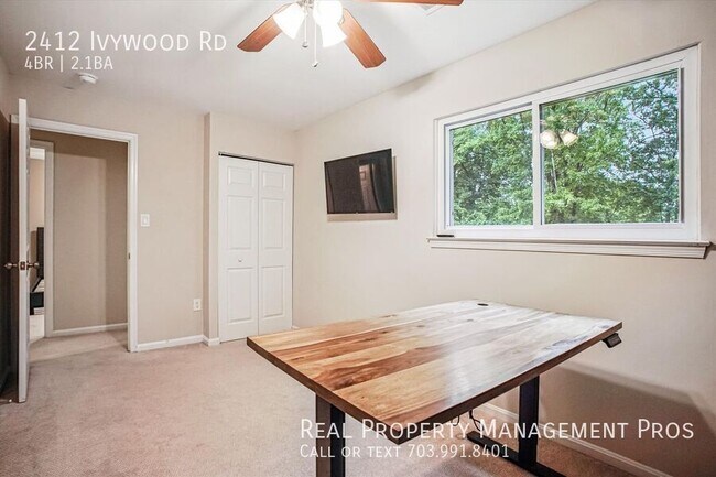 Building Photo - 2412 Ivywood Rd