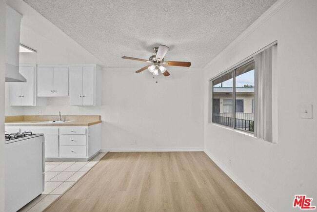 Building Photo - 8371 Northgate Ave