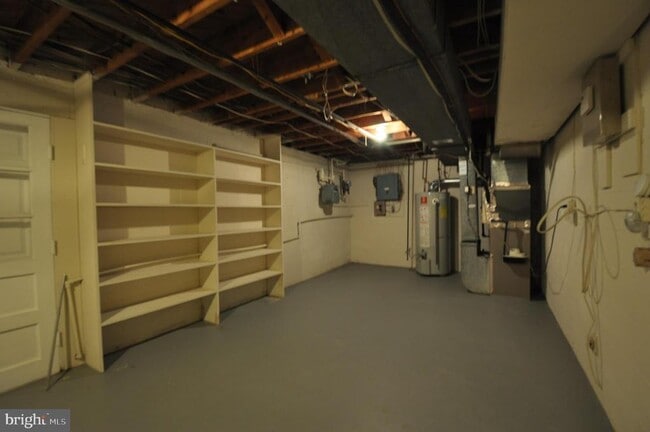 Building Photo - 4629 Hillbrook Dr