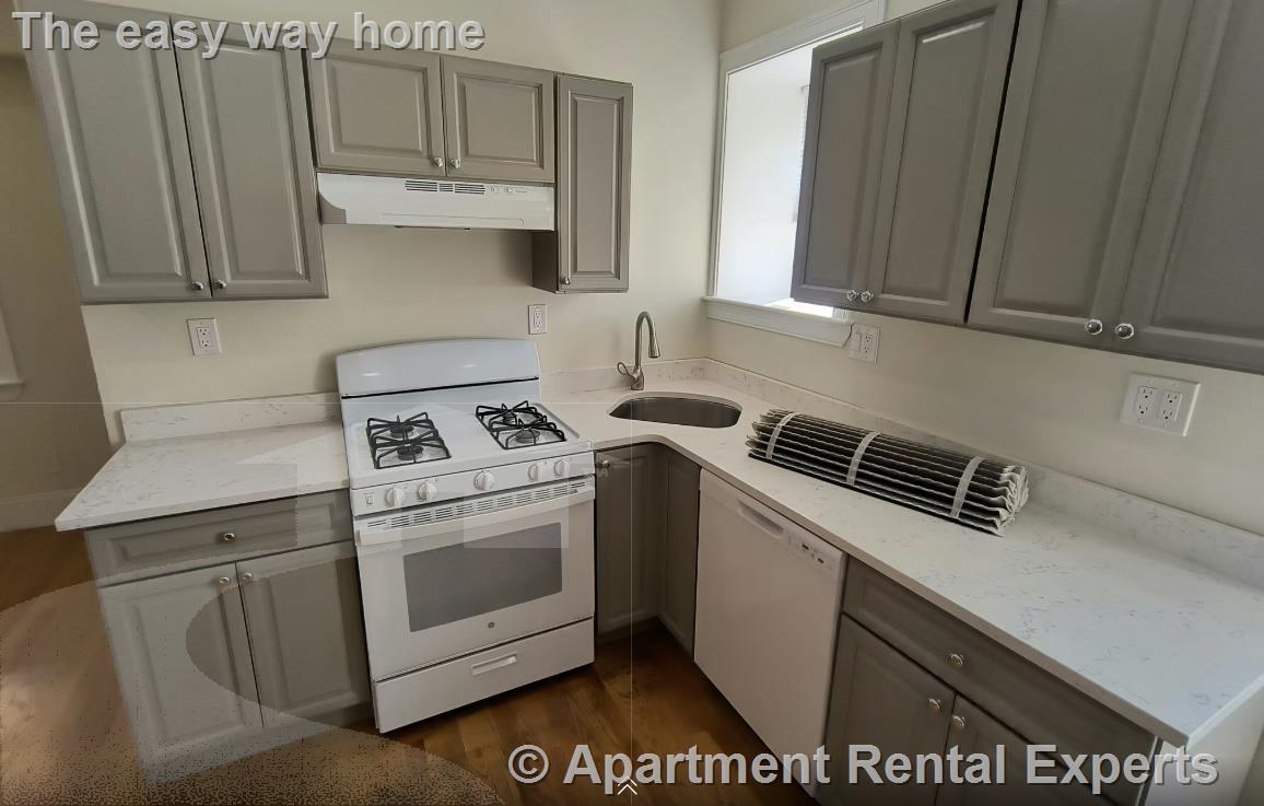 Building Photo - 2036 Massachusetts Ave