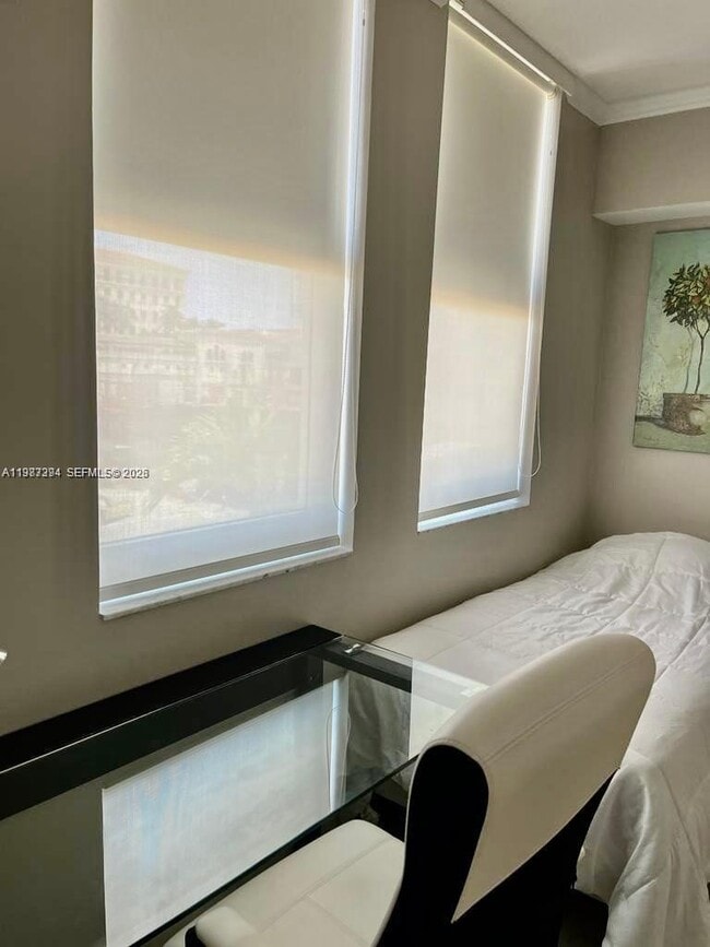 Building Photo - 4100 Salzedo St