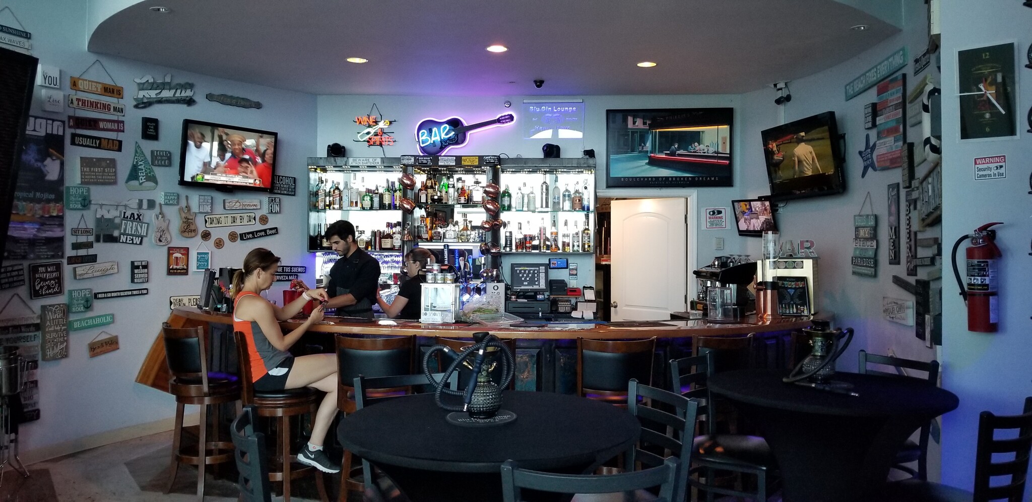 Bar in Lobby - 5445 Collins Ave