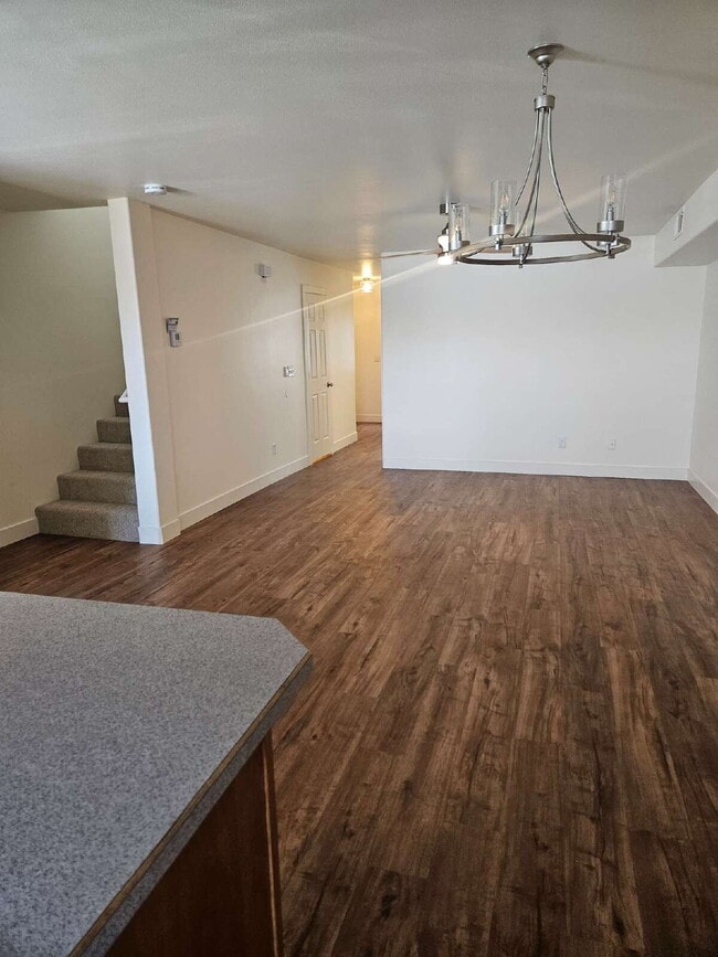 Building Photo - Charming Townhome in La Verkin