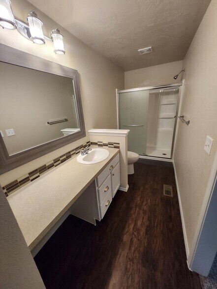 Building Photo - 843 Bighorn Dr