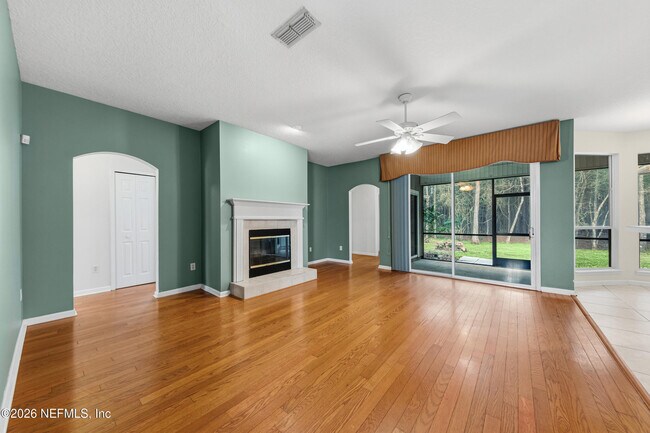 Building Photo - 593 Grand Parke Dr