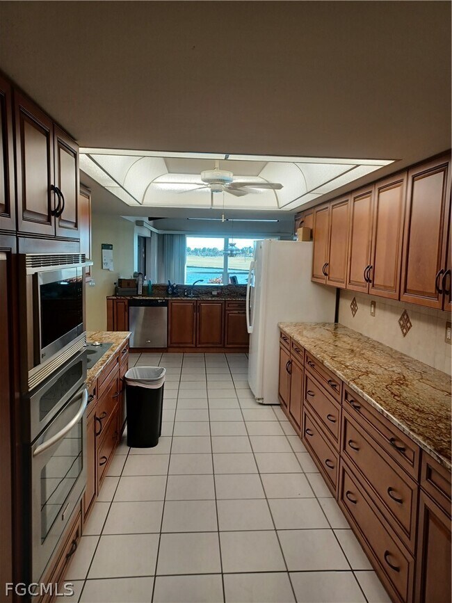 Building Photo - 11891 Prince Charles Ct