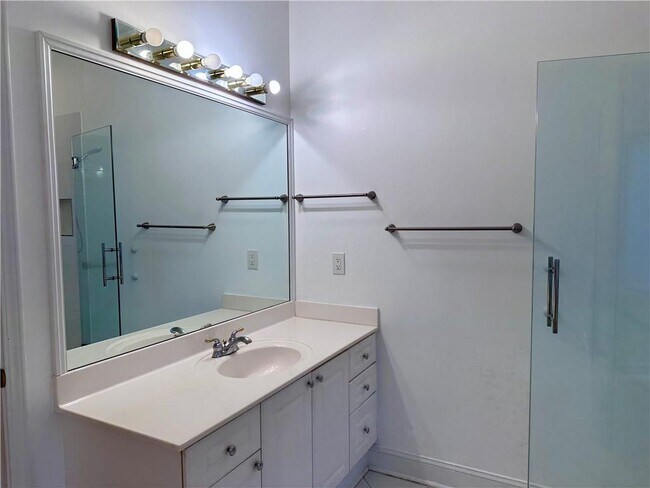 Building Photo - 4455 Mariners Ridge