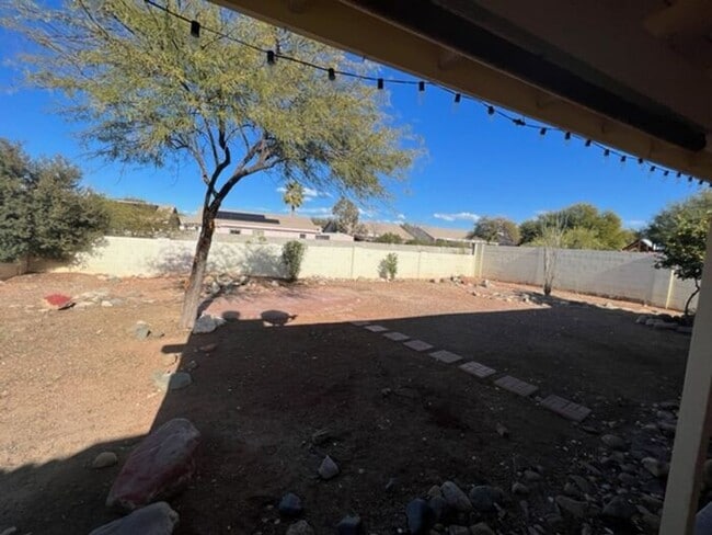 Building Photo - 8057 S Carbury Way