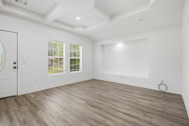 Building Photo - 5030 Rapido Rd