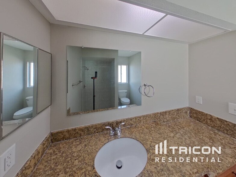 Building Photo - 3717 Coppertree Cir