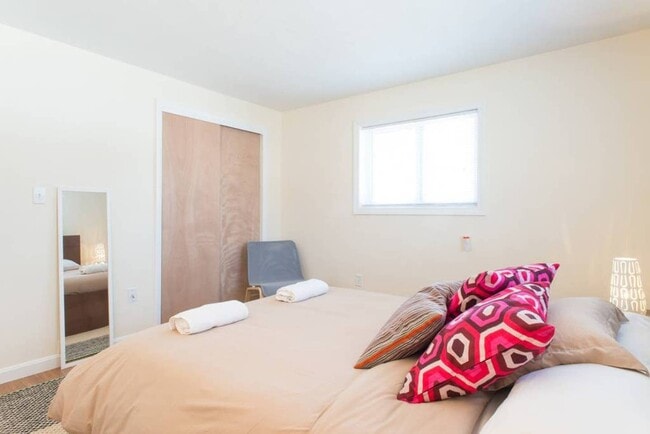 Building Photo - 37 Oxford Cir