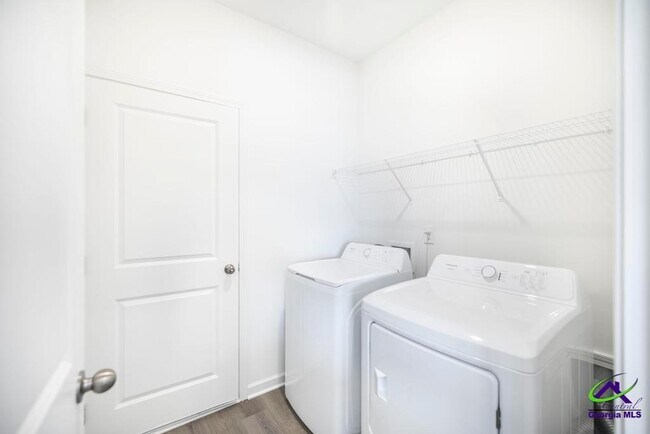 Building Photo - 121 Rolling Mdw Wy