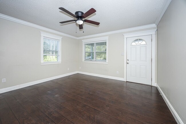 Building Photo - Peaceful Country Living on 2.4 Acres in Saucier