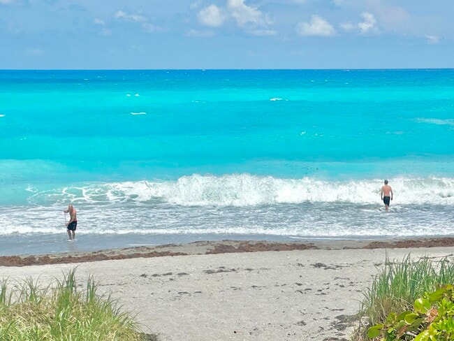 Building Photo - 420 Celestial Way