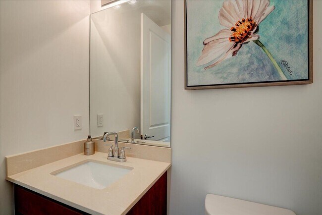 Building Photo - 1451 Pioneer Way