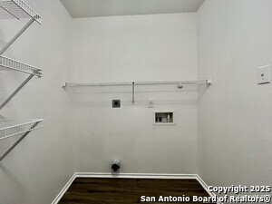Building Photo - 12410 Penny Royale