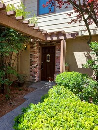 Building Photo - 3283 Dawnflower St