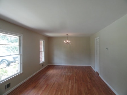 Building Photo - 3 bed 1.5 Bath in Decatur!
