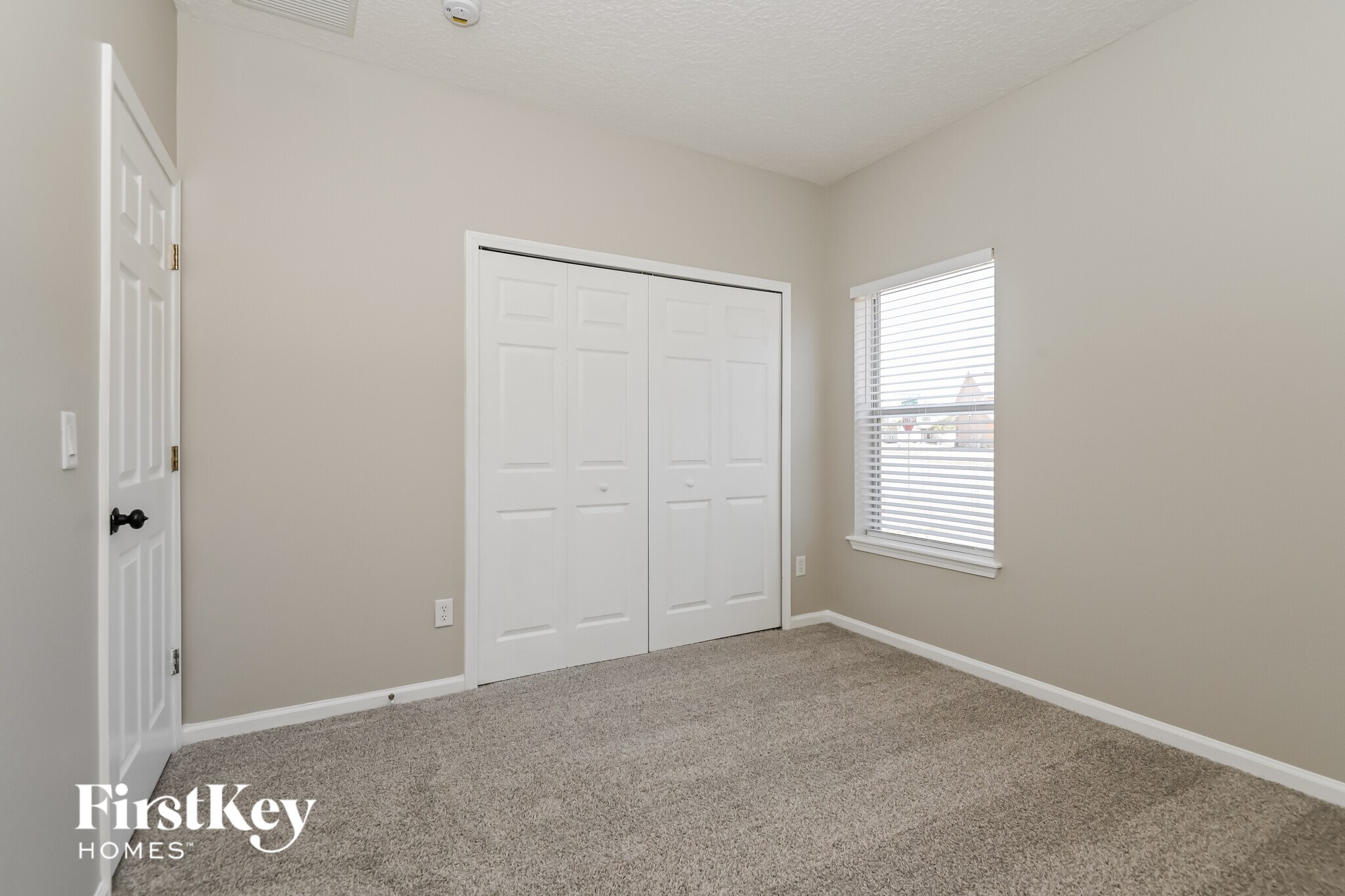 Building Photo - 5184 Johnson Lake Ct