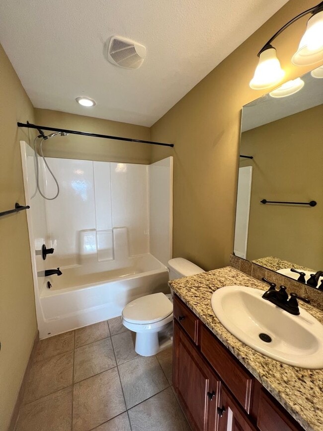 Building Photo - Olivia Farms Subdivision