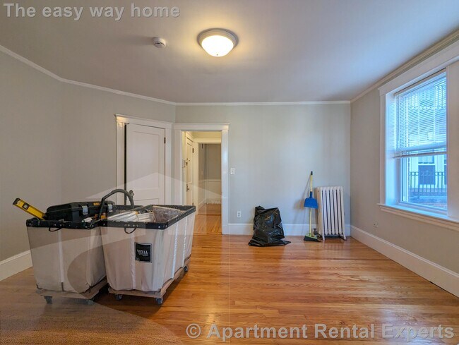 Building Photo - 156-158 Summer St Unit #309