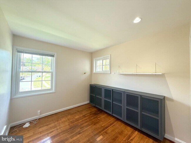 Building Photo - 3514 May St