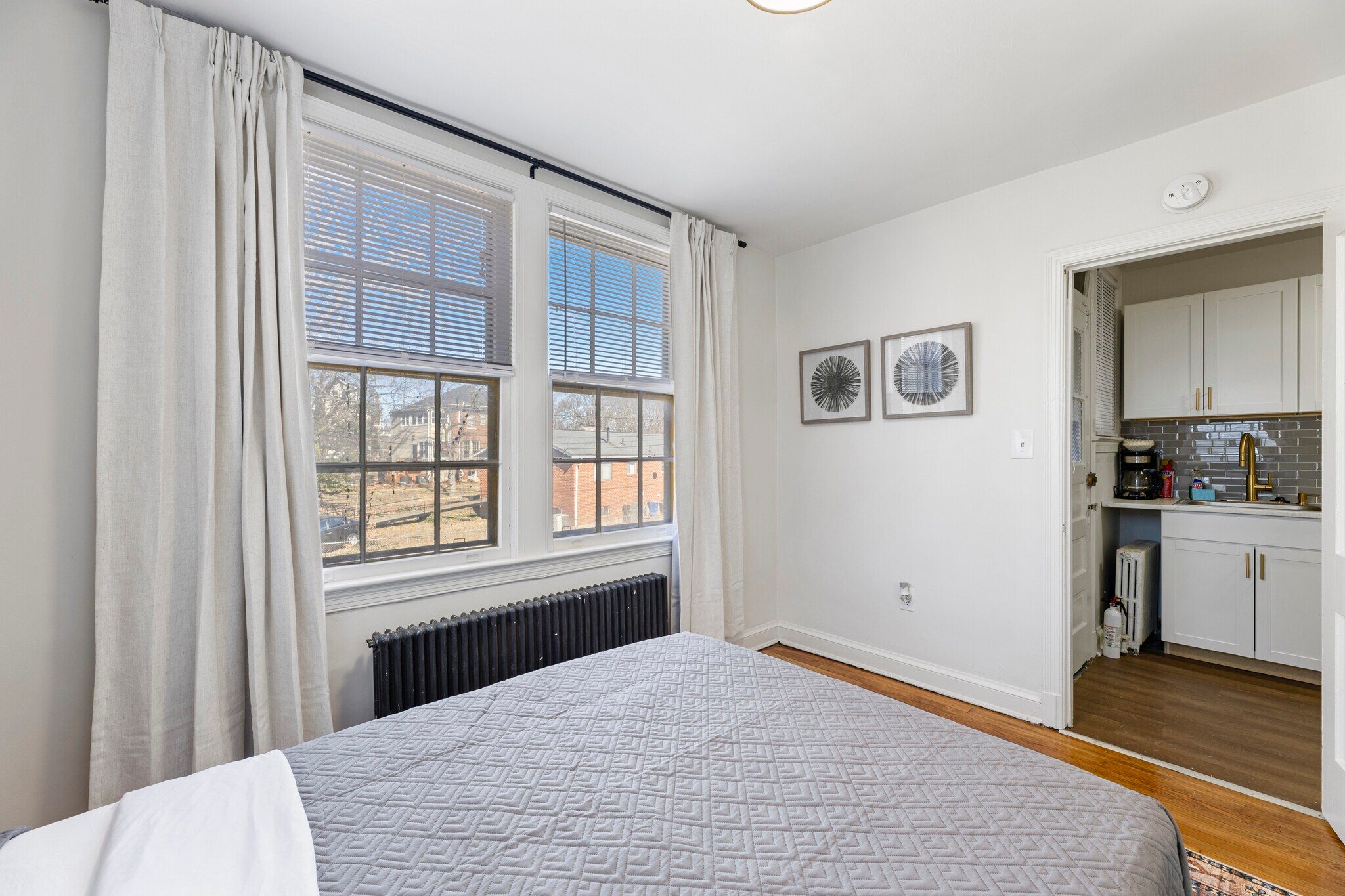 Building Photo - 4348 Southern Ave SE