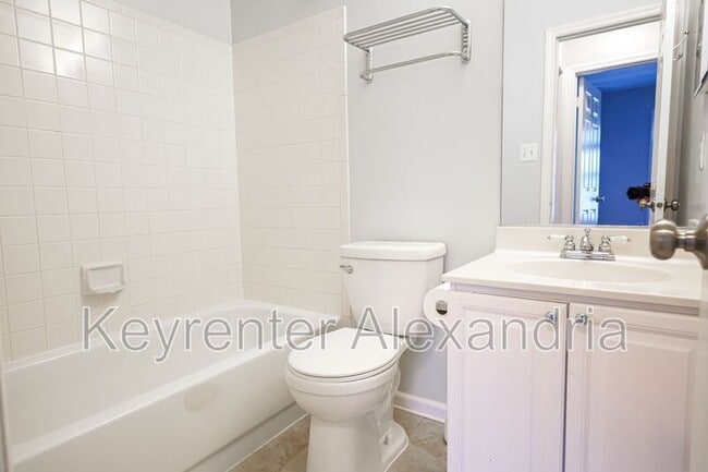 Building Photo - 6109 Talavera Ct