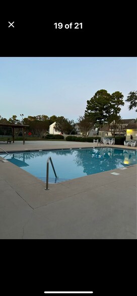 Building Photo - 217 Saint Luke Ct