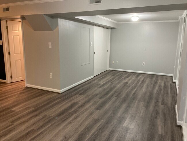 large bedroom space - 500 Meadow Hall Dr