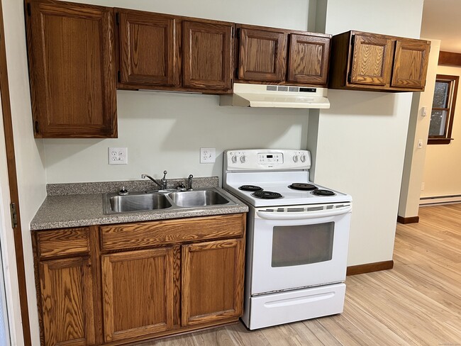 Building Photo - 227 Danbury Rd