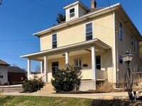 Building Photo - LOUDONVILLE - 2 Story, 4 Bedroom, 1 1/2 Ba...