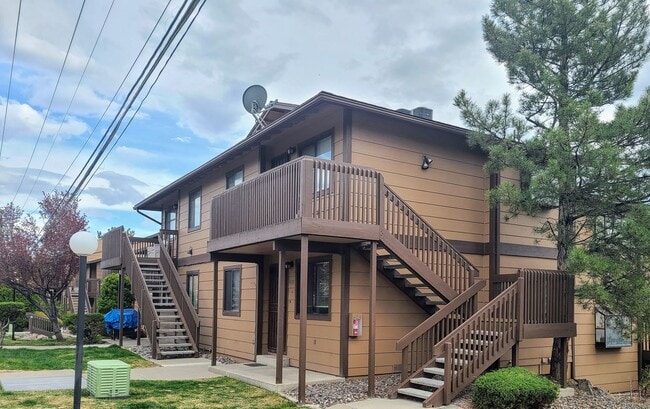 Primary Photo - One bedroom condo with washer/dryer