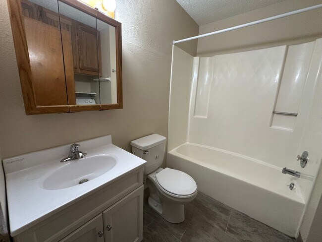 Building Photo - 1629 3rd Ave S
