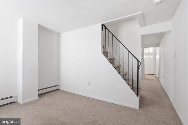 Building Photo - 2-8 Corliss Ave