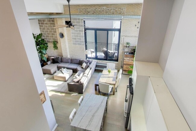 Building Photo - 1521 W Haddon Ave