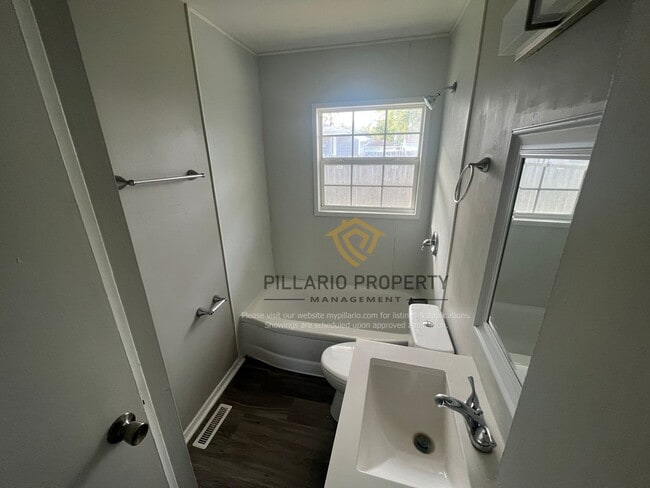 Building Photo - Updated Style Ranch House in Anderson with 3 Bedrooms and 1 Bathroom is Available NOW!