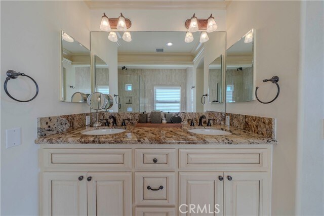 Building Photo - 525 15th St