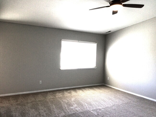 Building Photo - 17641 Papa Bear Ct