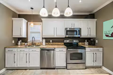 Building Photo - 209 W Osborne Ave