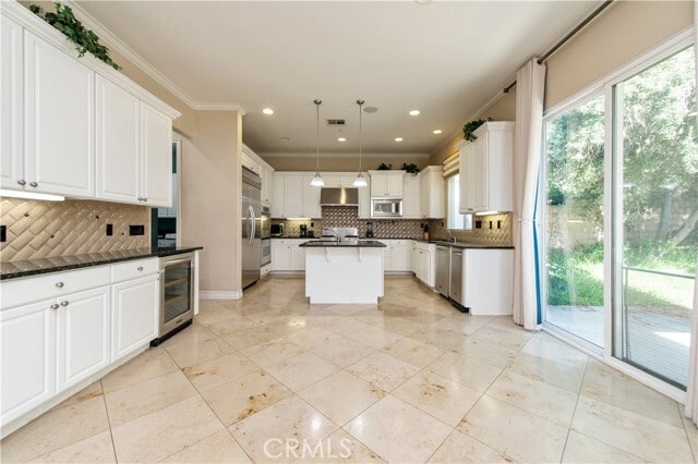 Building Photo - 16483 Gala Ave