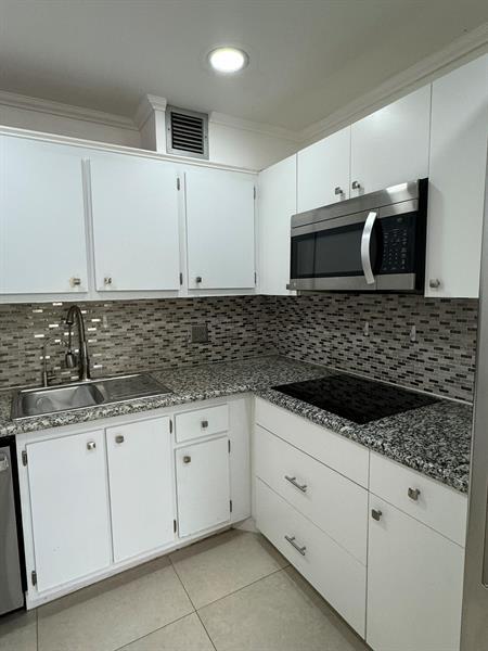 Building Photo - 1301 SW 134th Way