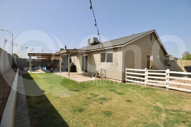 Building Photo - 6335 E Brown Rd