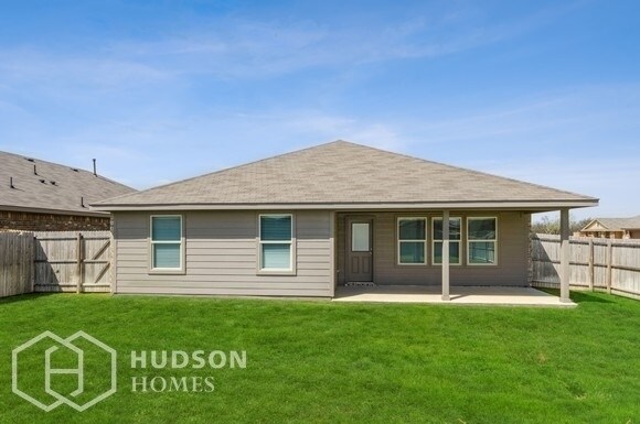 Building Photo - NOW AVAIALBLE! - 10529 Fort Cibolo Trl, Cr...