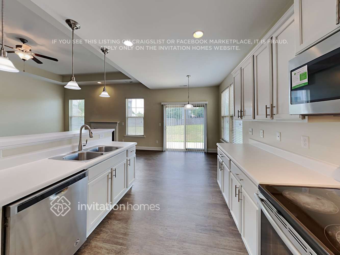 Building Photo - 143 Davelyn Ct