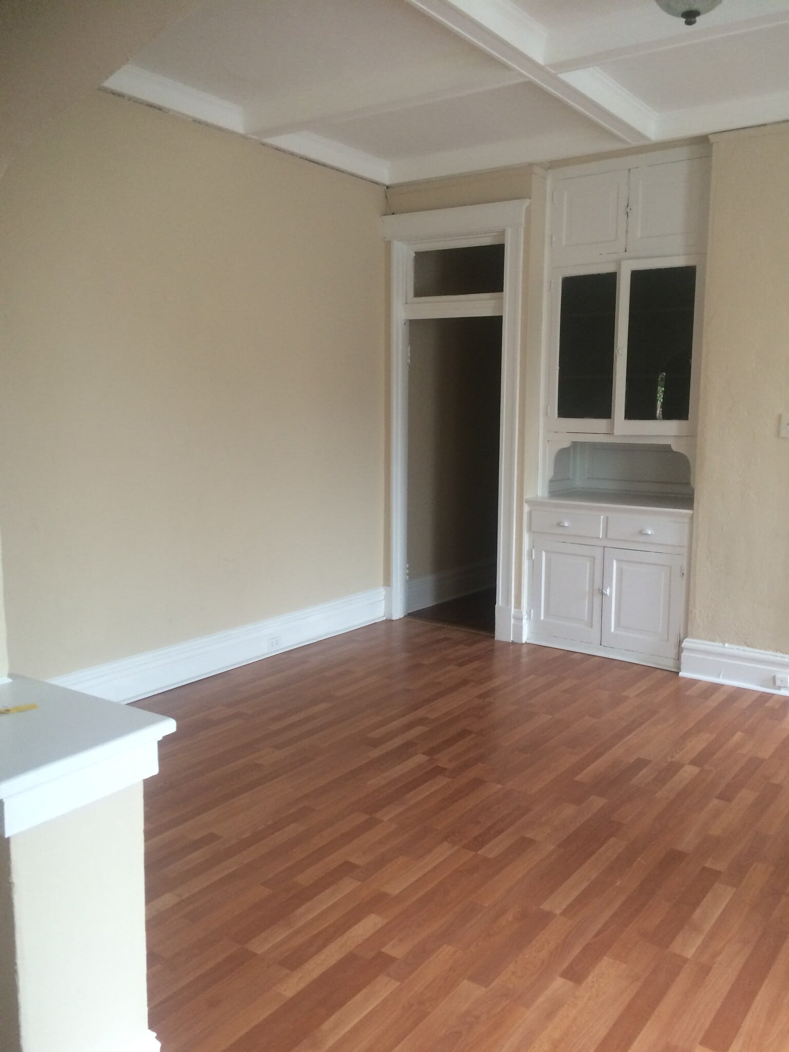 livingroom - 2668 Nebraska Ave