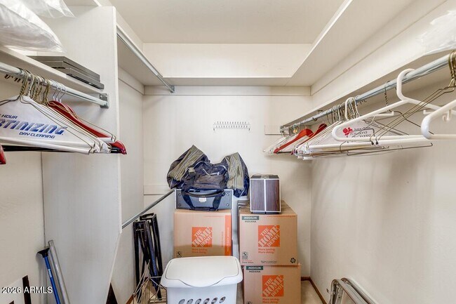 Building Photo - 3739 S Siesta Ln