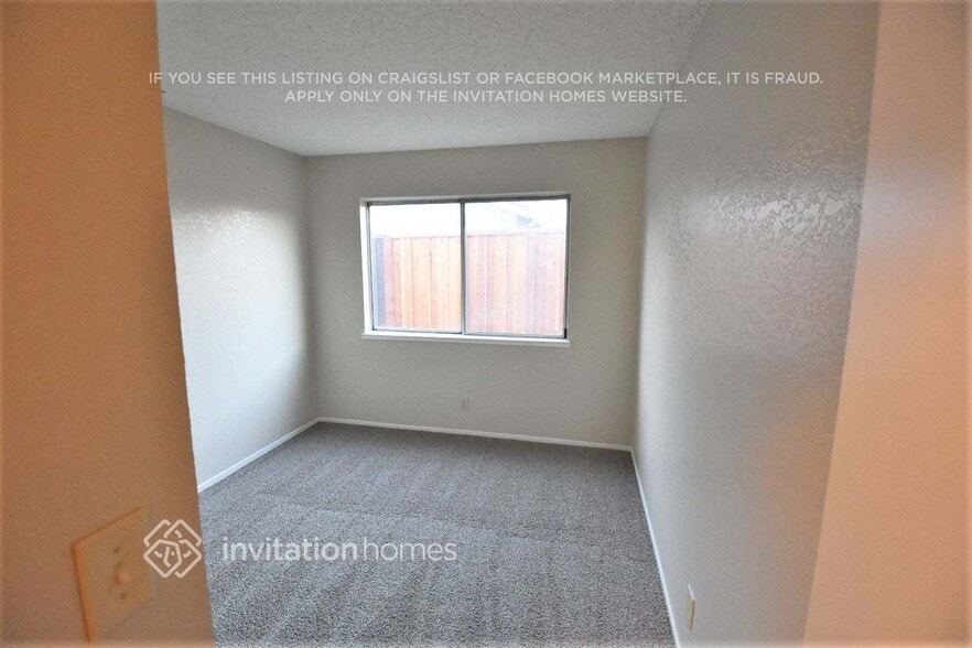 Building Photo - 4920 Dawson Dr