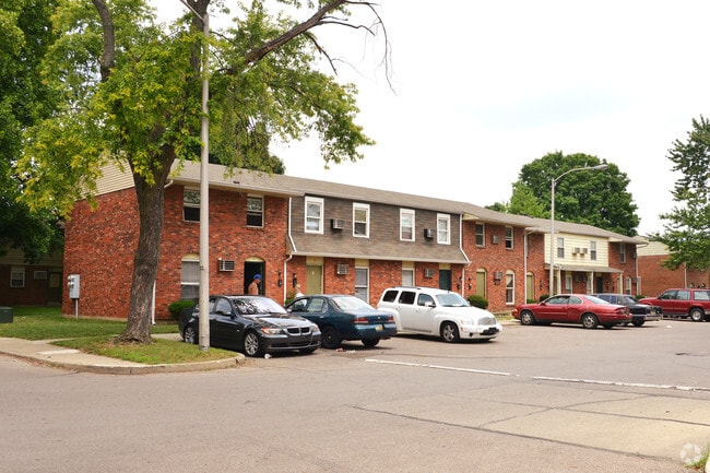 Building Photo - Trailbridge Townhomes