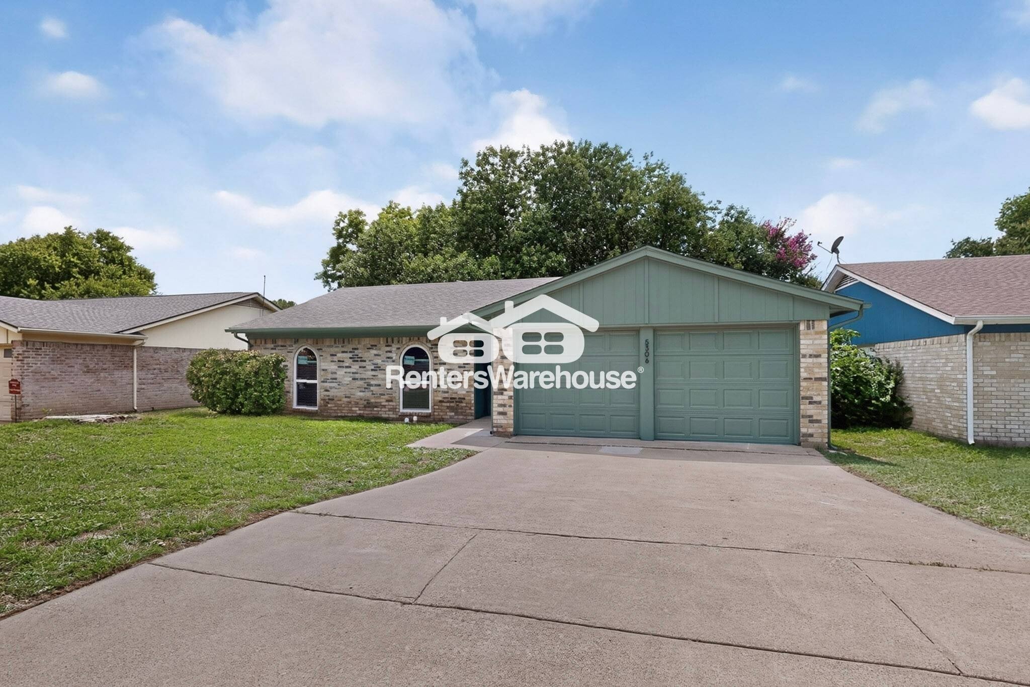 Building Photo - 5306 Vincennes Ct